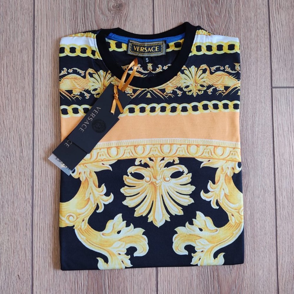 Cotton And Short Sleeve Versace Tee!